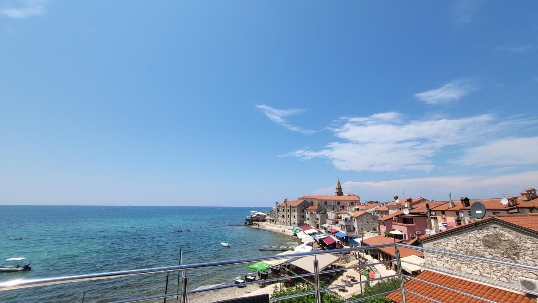 Dora With Sea View And Terrace Apartman